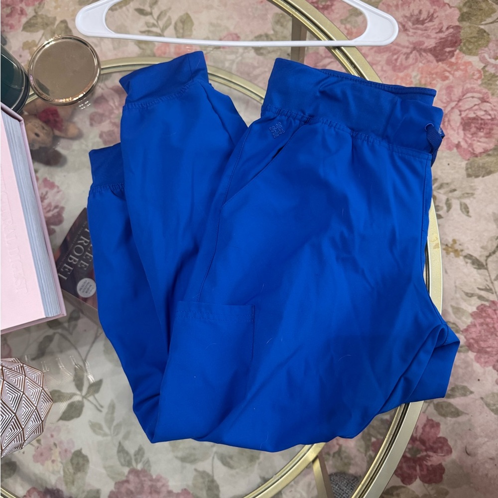 Medium petite healing hands Joggers